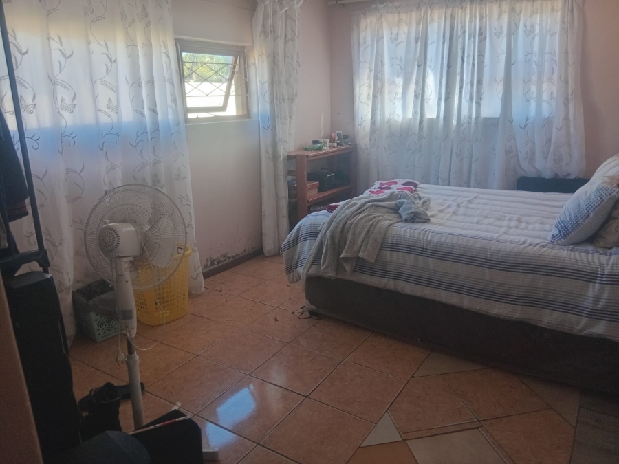 To Let 4 Bedroom Property for Rent in Buffalo Flats Eastern Cape